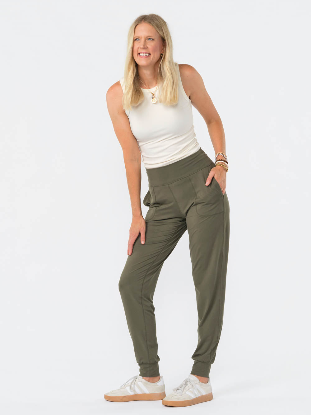 Stride 2.0 Tall Jogger - Olive