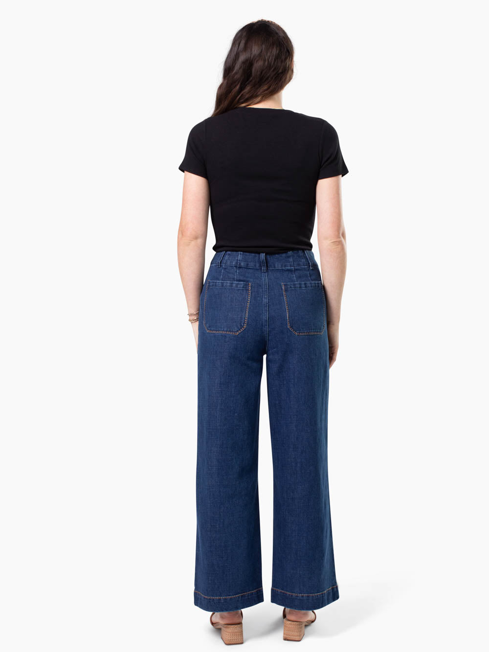 Contour Tall Tee - Black