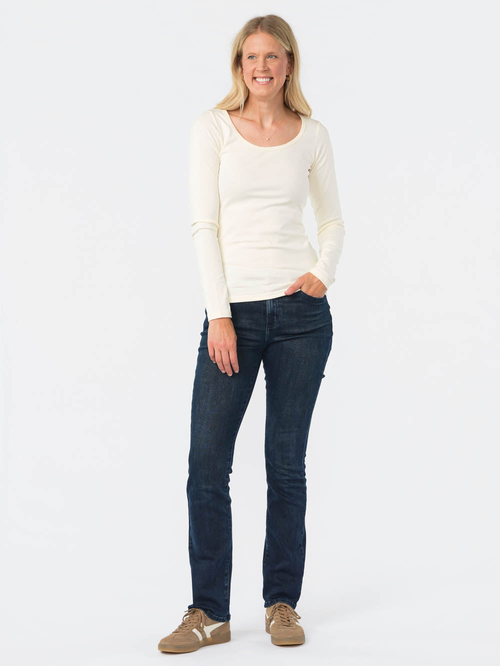Essential Scoop Tall Tee - Cream