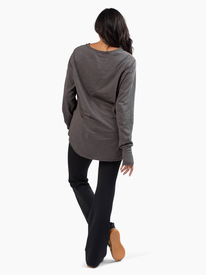 Back view of lead malley long sleeve tee showing long torso fit for tall women