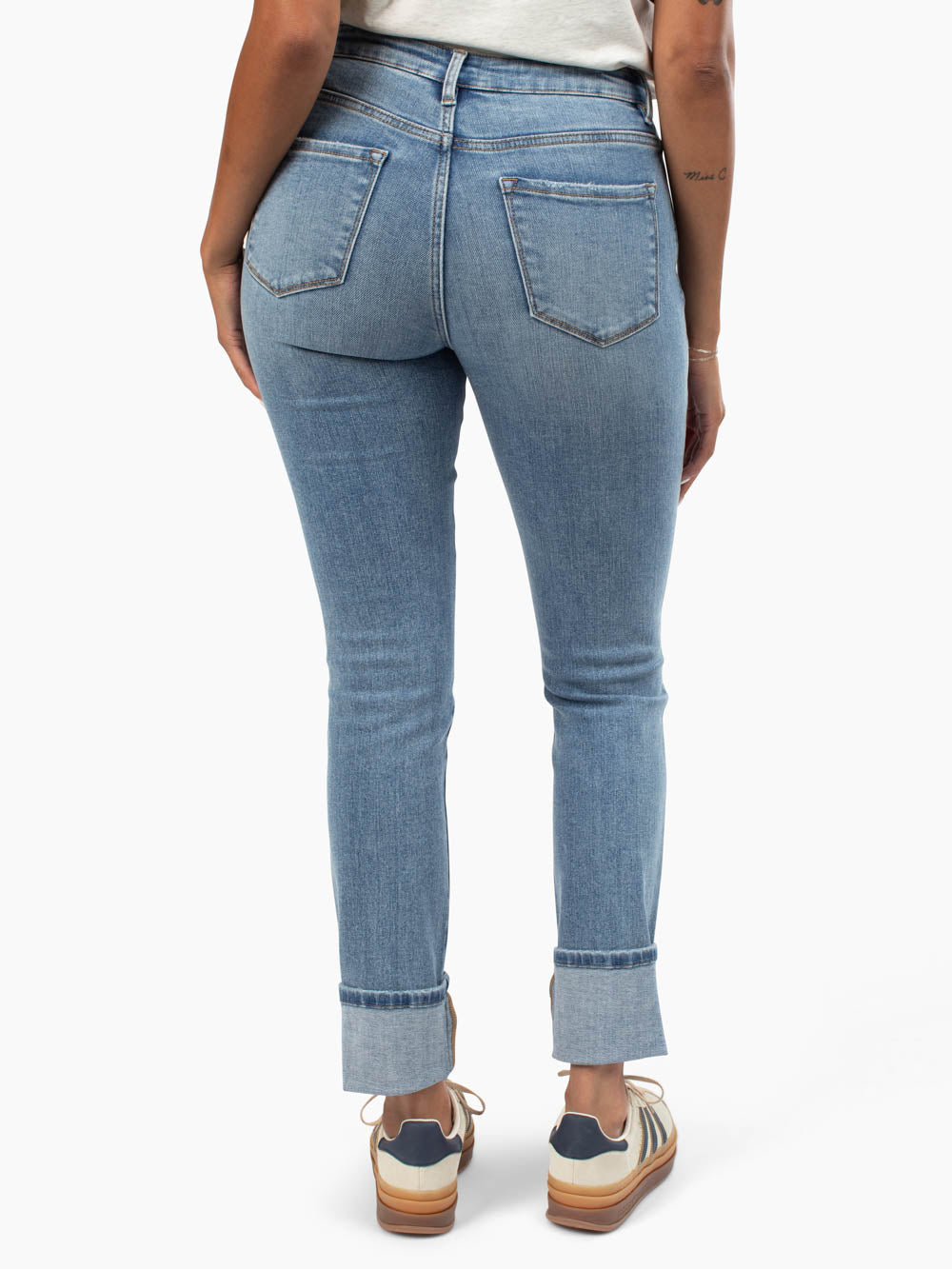 brooklyn-light-wash-tall-straight-leg-jean-uncuffed-style