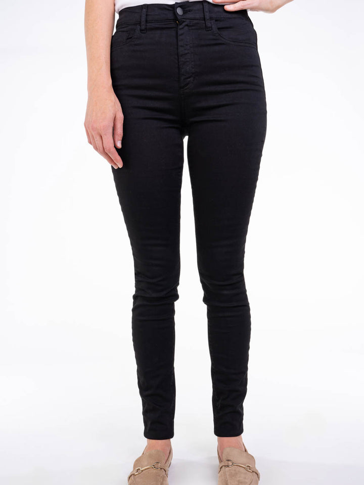 Black Skinny Jeans for Tall Women