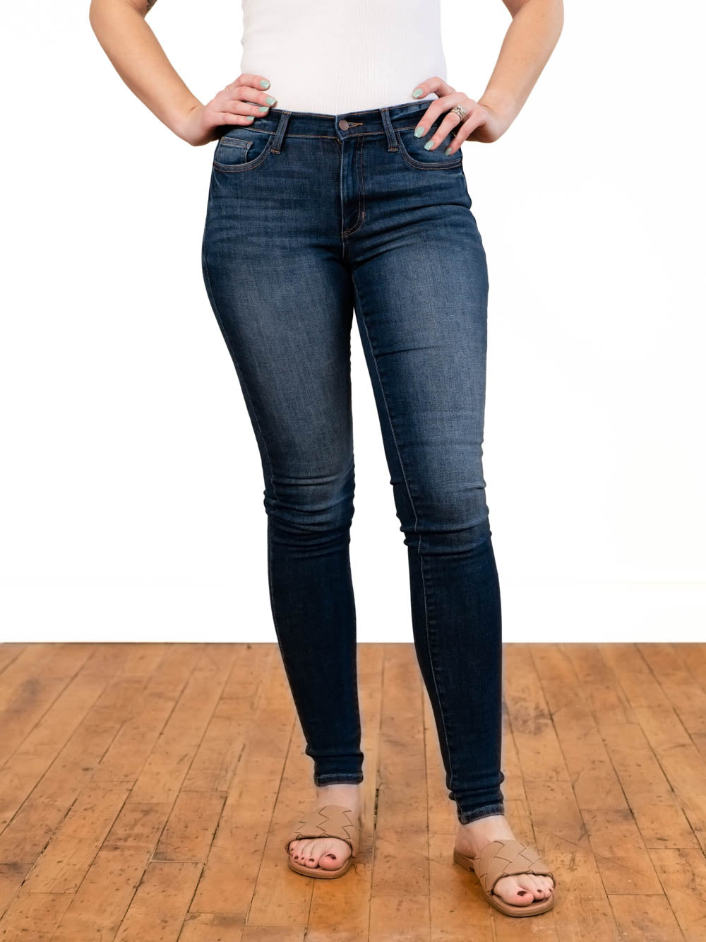 Best Skinny Jeans for Tall Women | Amalli Talli